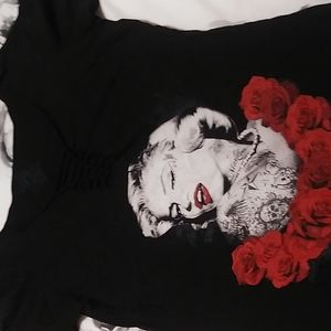 Black tee